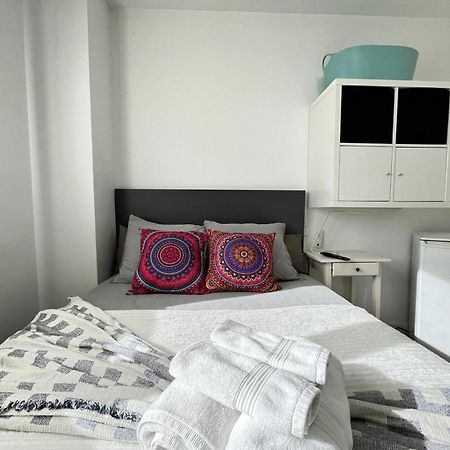 Habitacion Atocha Mendez Madrid Bagian luar foto