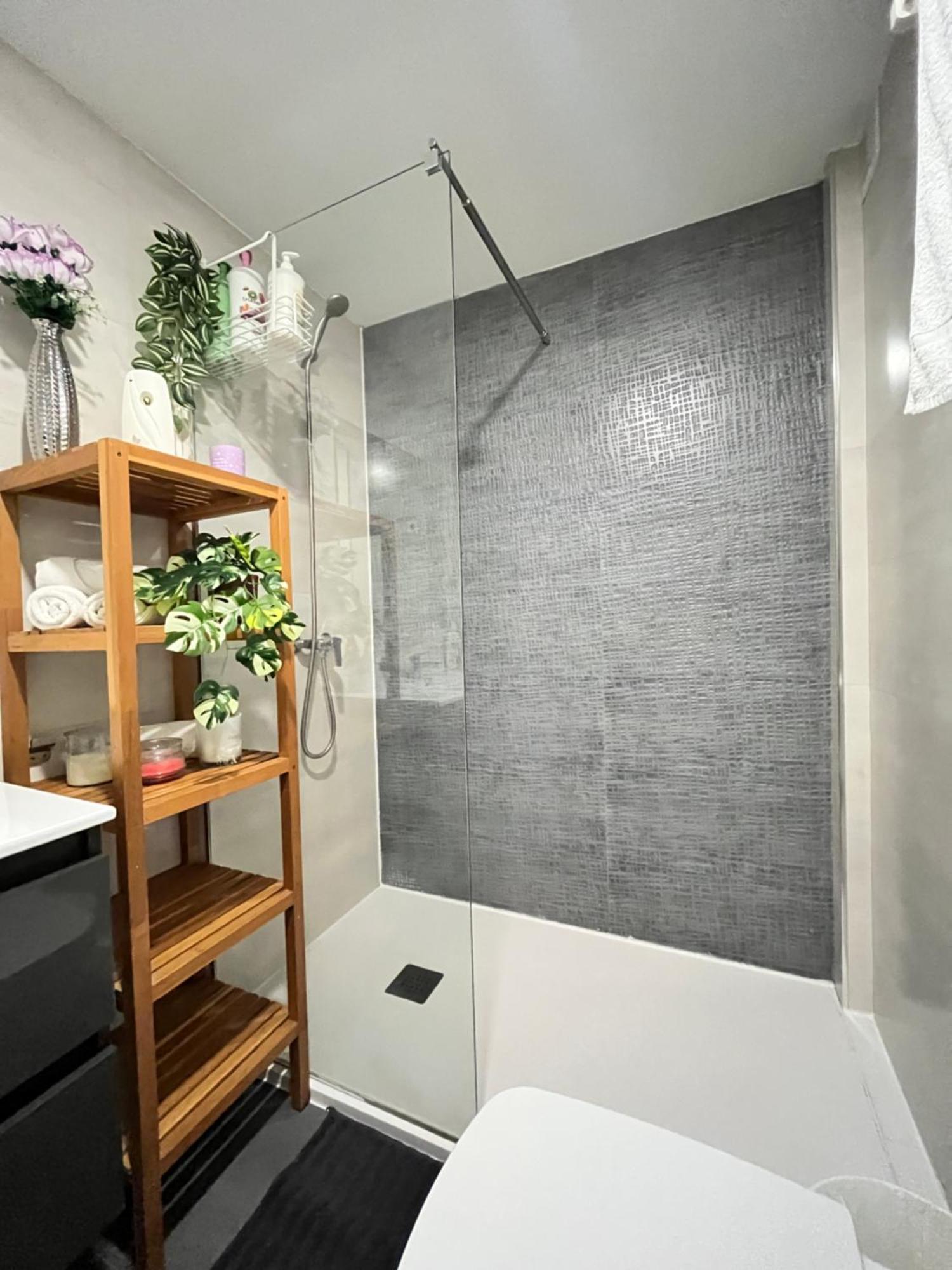 Habitacion Atocha Mendez Madrid Bagian luar foto