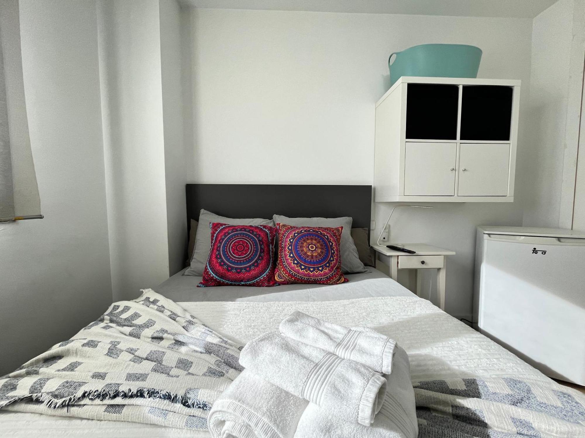 Habitacion Atocha Mendez Madrid Bagian luar foto